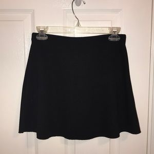BLACK SKIRT